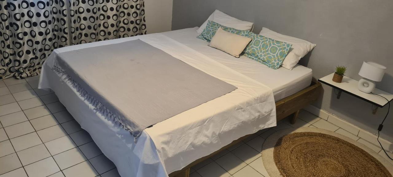 Paradies Caraibes I Les Abymes Exterior photo